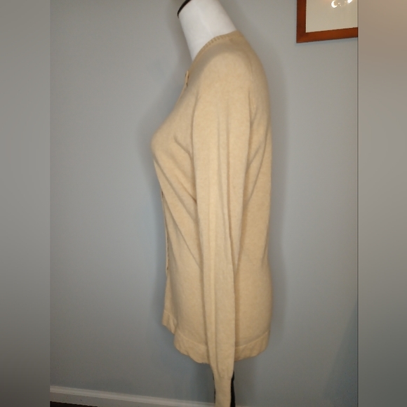 Vintage Bergdorf Goodman 100% Cashmere Button Front Cardiagn - Picture 2 of 5